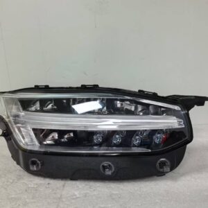 2022 Volvo XC90 Headlights