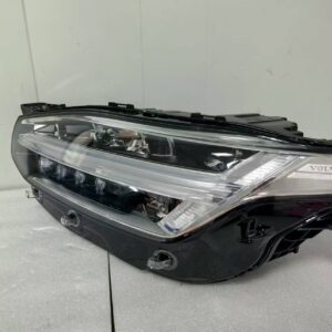 2020 XC90 LED Headlights